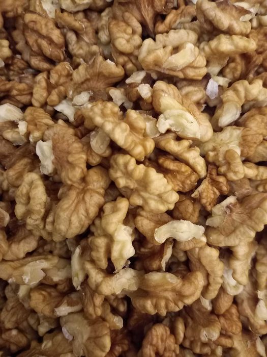 Горіхи четвертинки