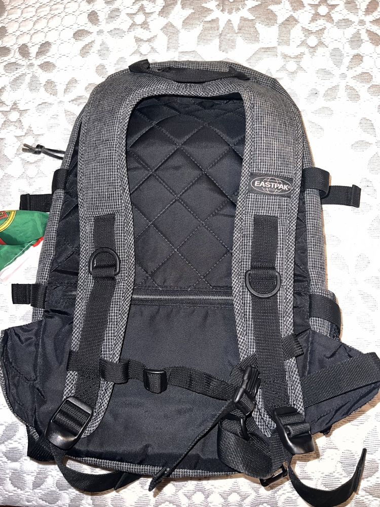 Vendo mochila Eastpak