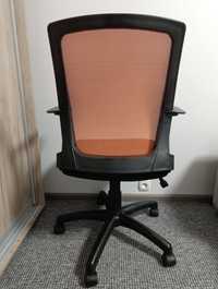 Офісне крісло стан нового