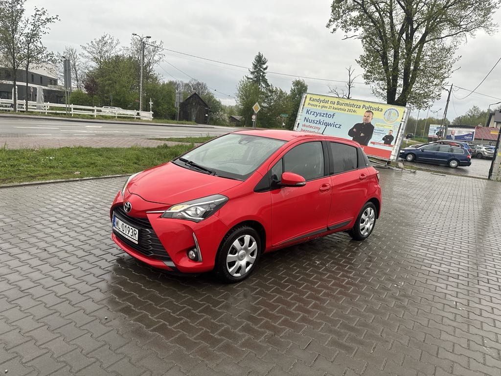 Toyota Yaris rocznik 2020 benzyna