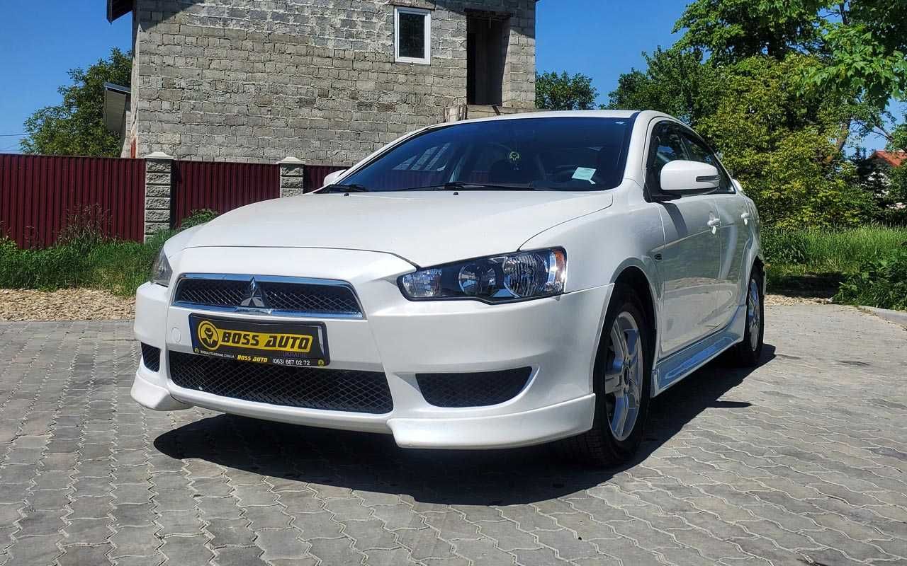 Mitsubishi Lancer	2016