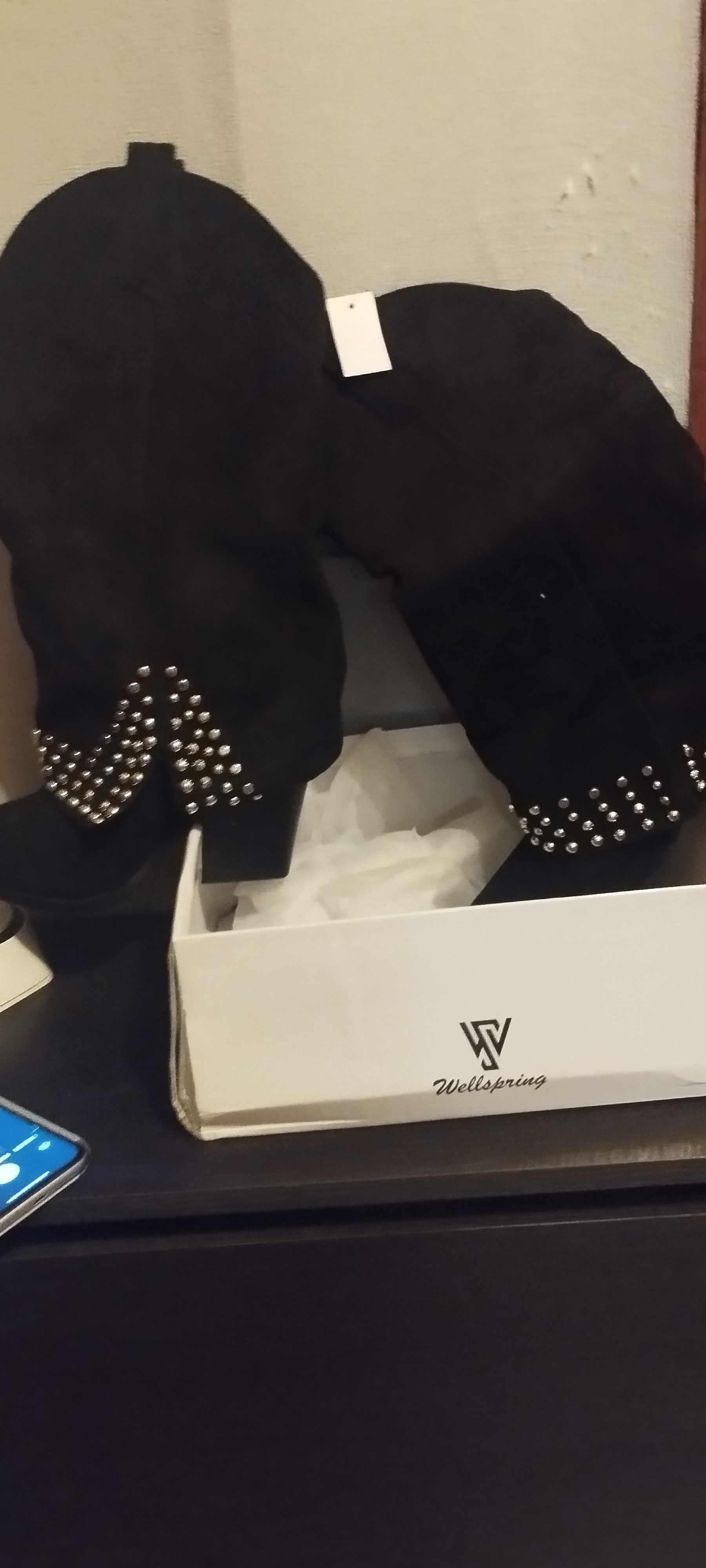 Botas novas nunca usadas .N 39