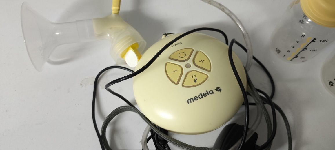 Extrator de leite materno Medela Swing