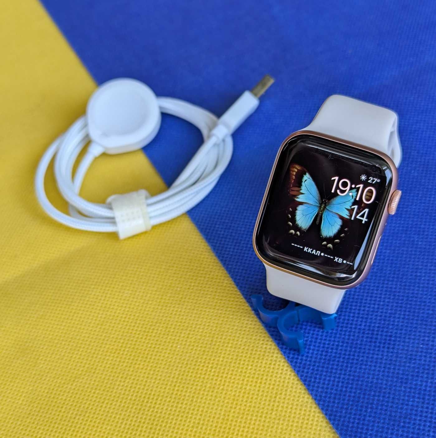 Gold Акб 95% Apple Watch 5 44 + 3D UV скло