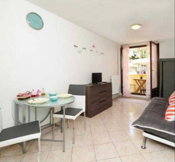 Продаж квартири - студії в центрі міста Ніцца Франція Франция Ницца