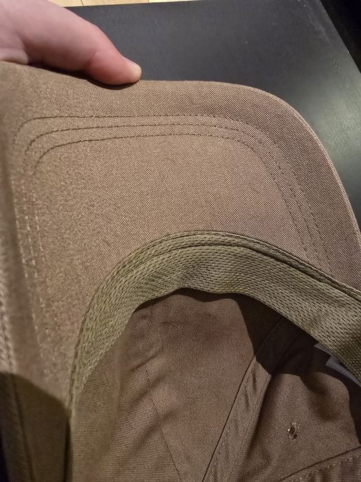 Czapka z daszkiem, beżowa