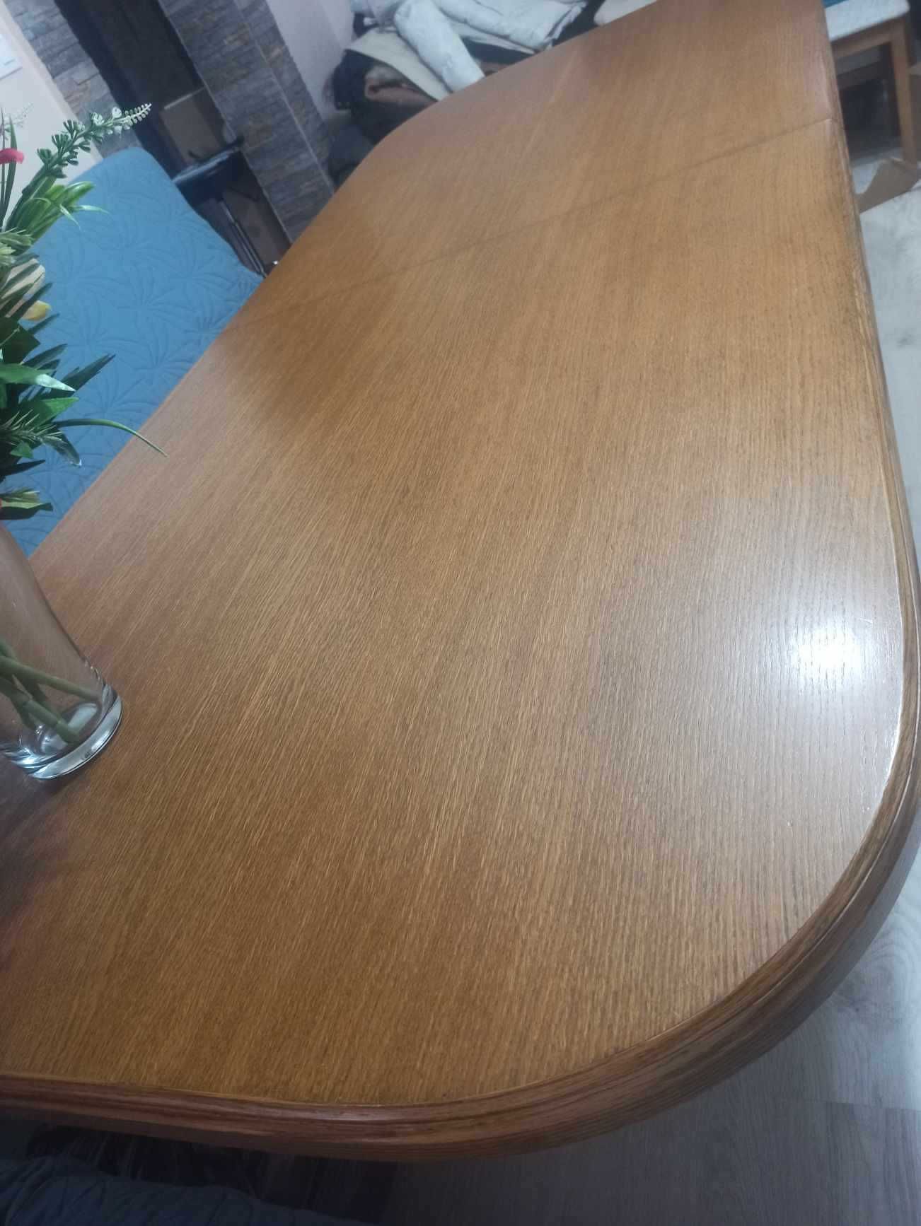 Stół masywny do salonu