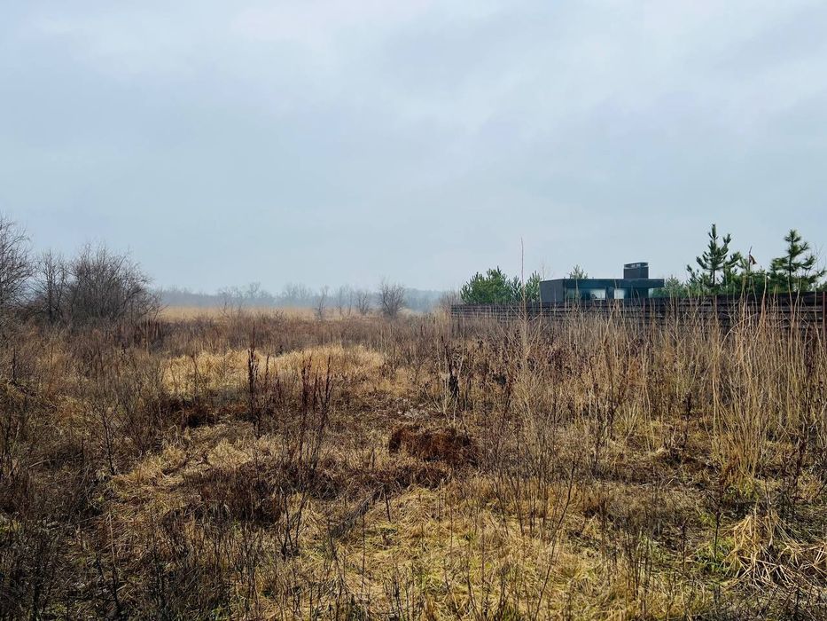 Продам участок в Обуховке со своим берегом в закрытой территории