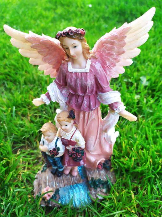 Figurka Aniołka i dzieci