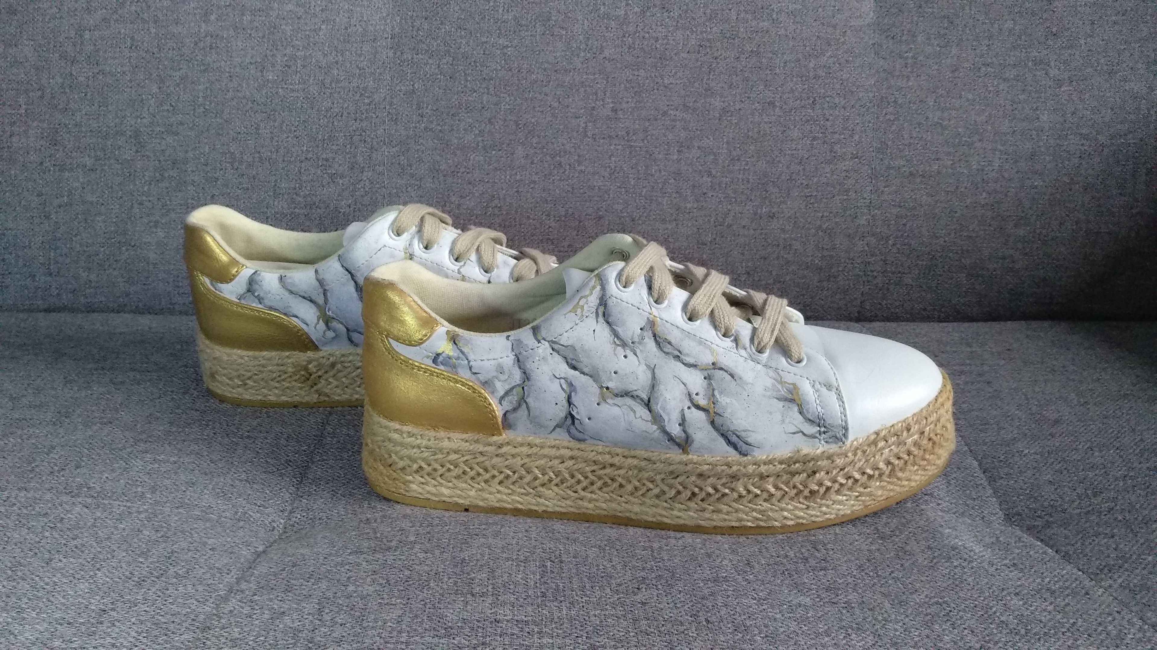 Ręcznie malowane buty, kurtki - Custom