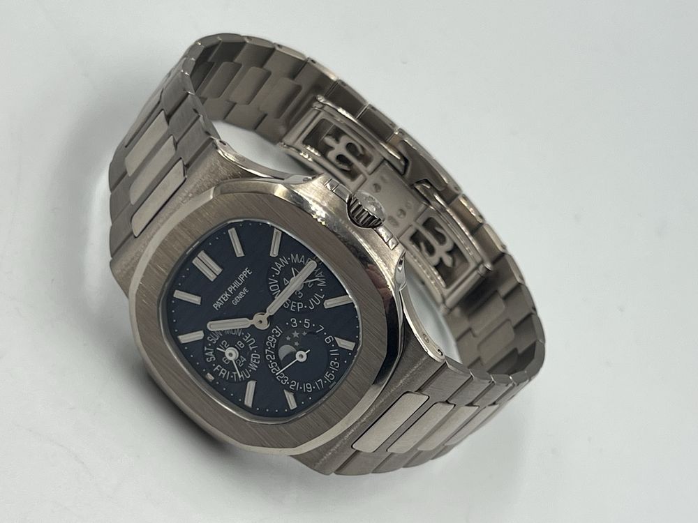 Patek Philippe Nautiulus Białe złoto 2025