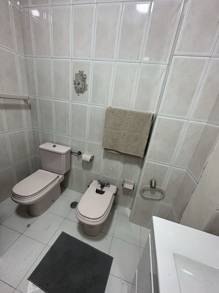 Quarto c cama casal + cama solteiro em Entroncamento