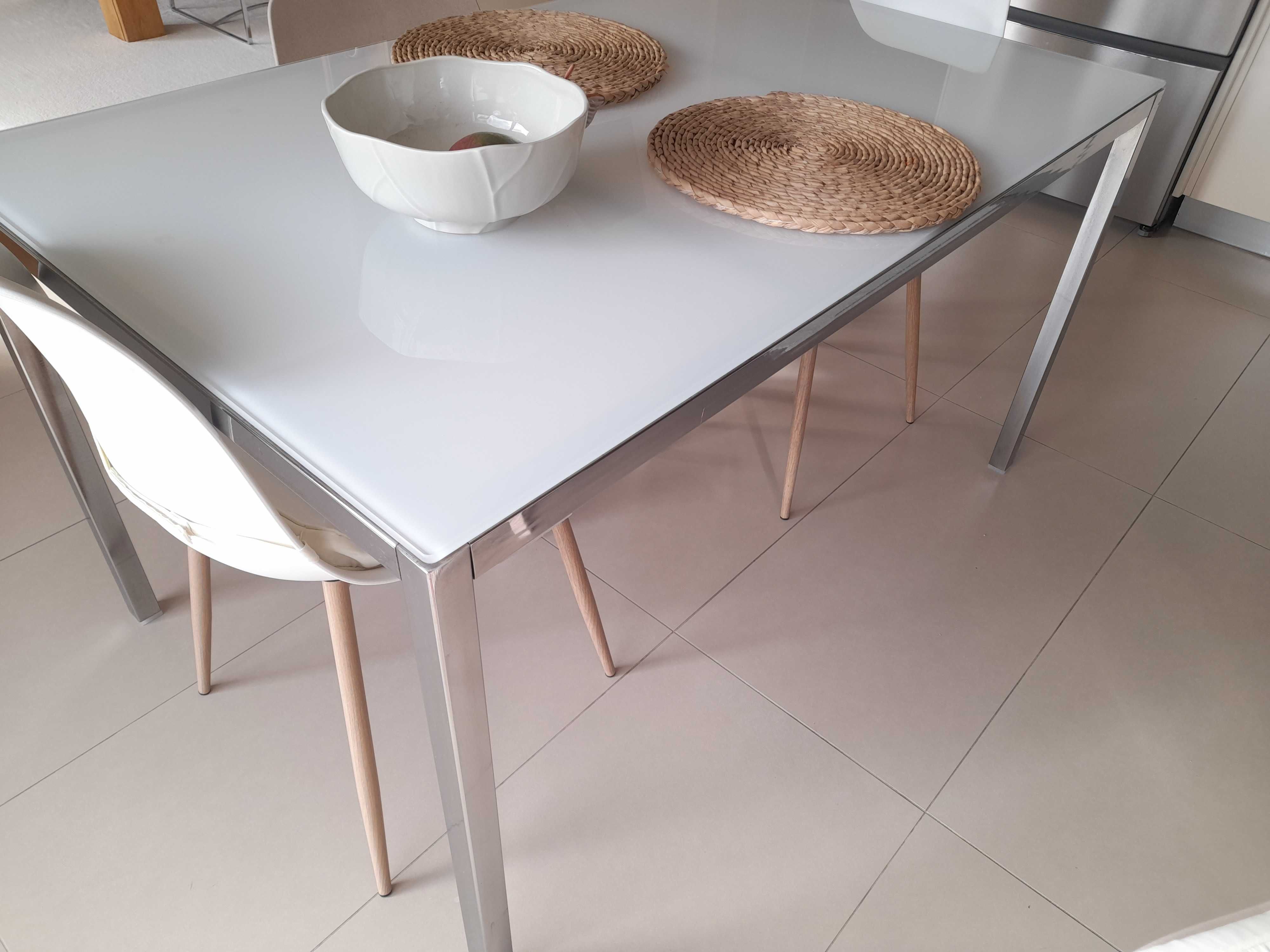 Mesa Ikea como nova