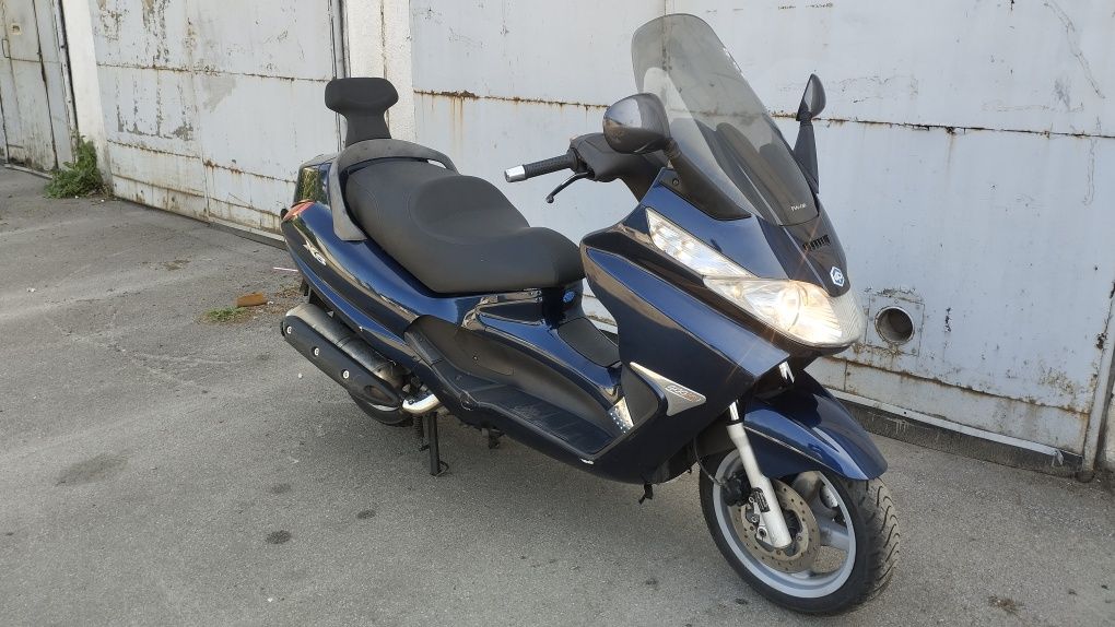 Piaggio X8 400 z 2006r