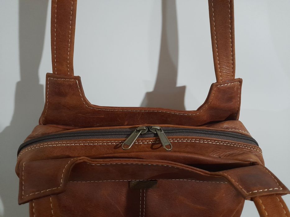 Жіноча шкіряна сумка хобо тоут Der Lederhandler Німеччина