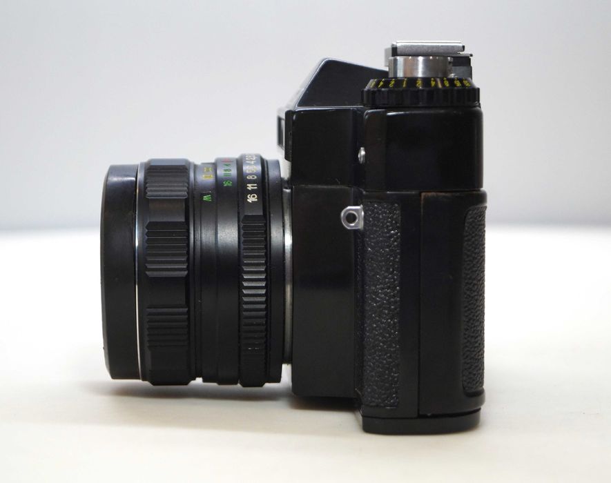 Aparat analogowy ZENIT 11, futerał skórzany USSR