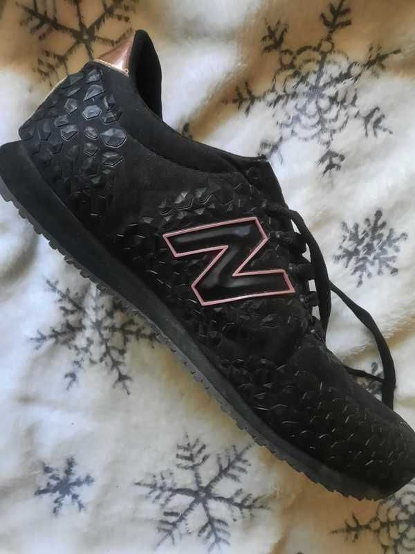 Adidasy pikowane z pięknym wzorem rozmiar 40
