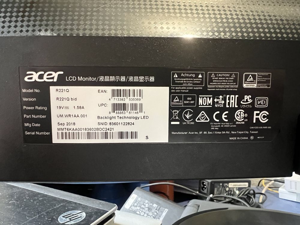 Продам стильный безрамочный монитор ACER R221Q c HDMI