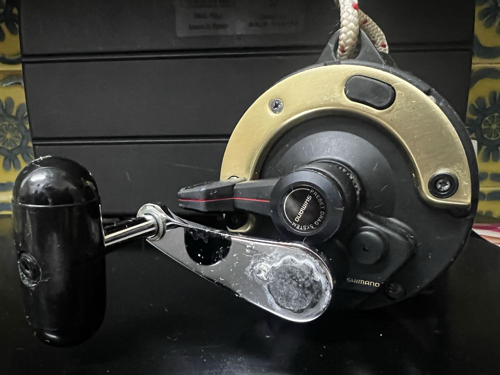 Carreto de pesca de mar shimano TLD25