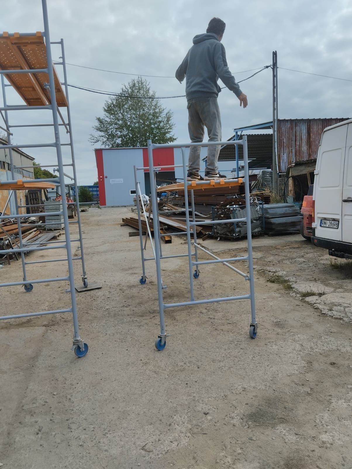 Rusztowanie drabinkowe metalowe