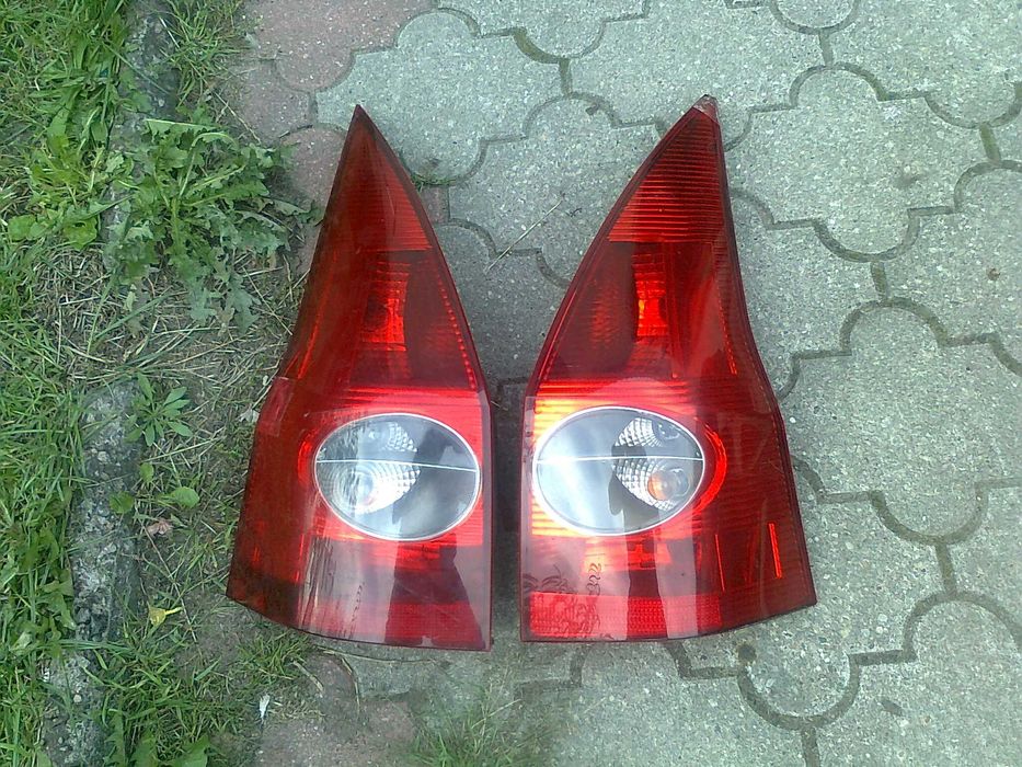 Lampy tylne do Megan 2