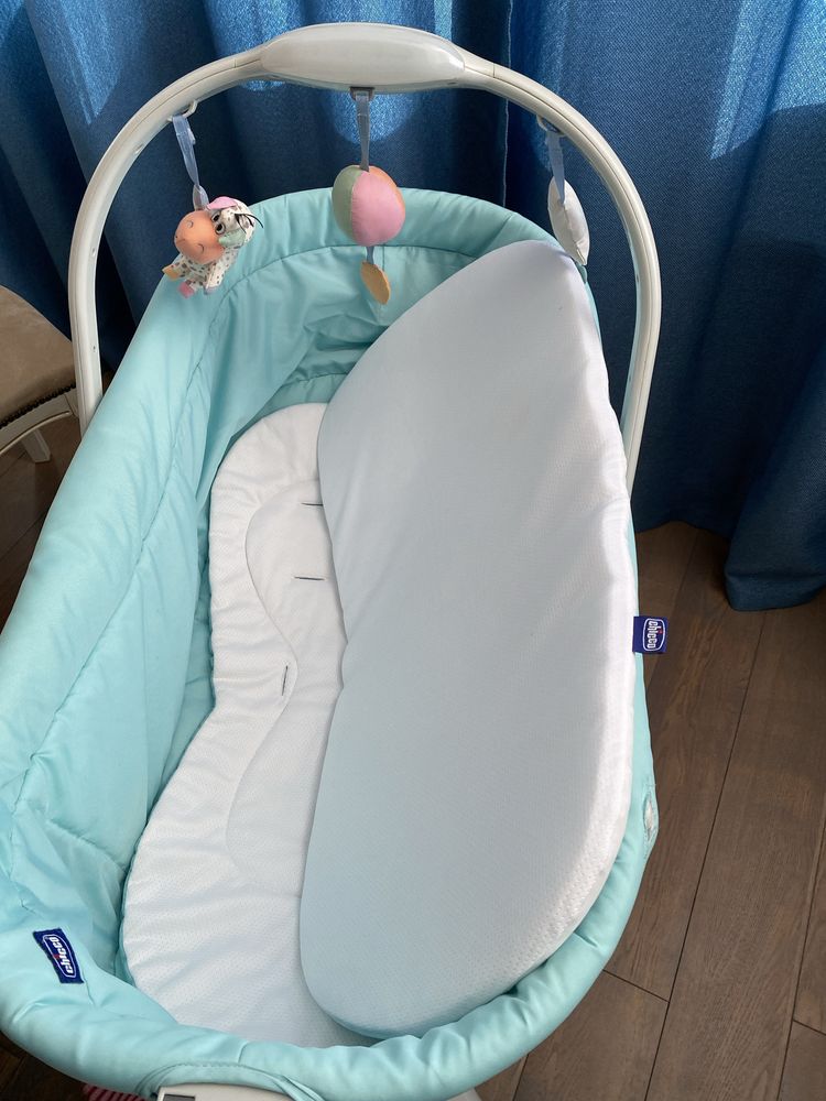 ліжечко- колиска -стульчик Chicco Baby Hug 4в1