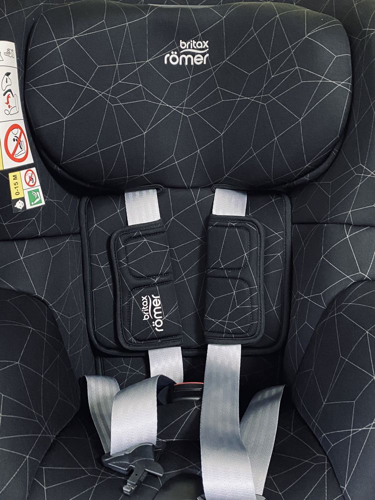 Автокресло Britax-Romer Dualfix M-I size Crystal Black с 3мес.до 4 лет