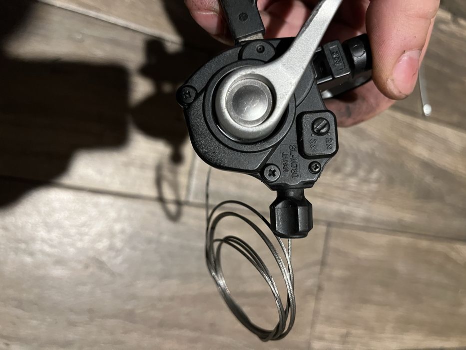 Lewa manetka shimano XT M780 2/3