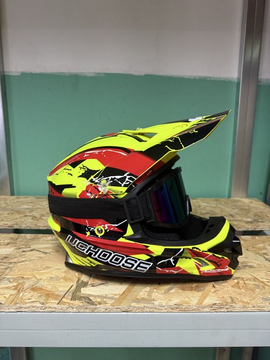 Кроссовый мото шлем шолом эндуро с очками мотоциклетный шлем