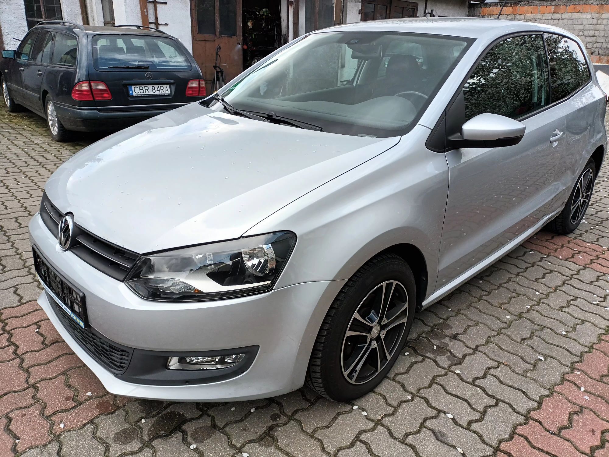 VW Polo 6r 1.2 111tys km ks serwisowa lekko uszkodzony