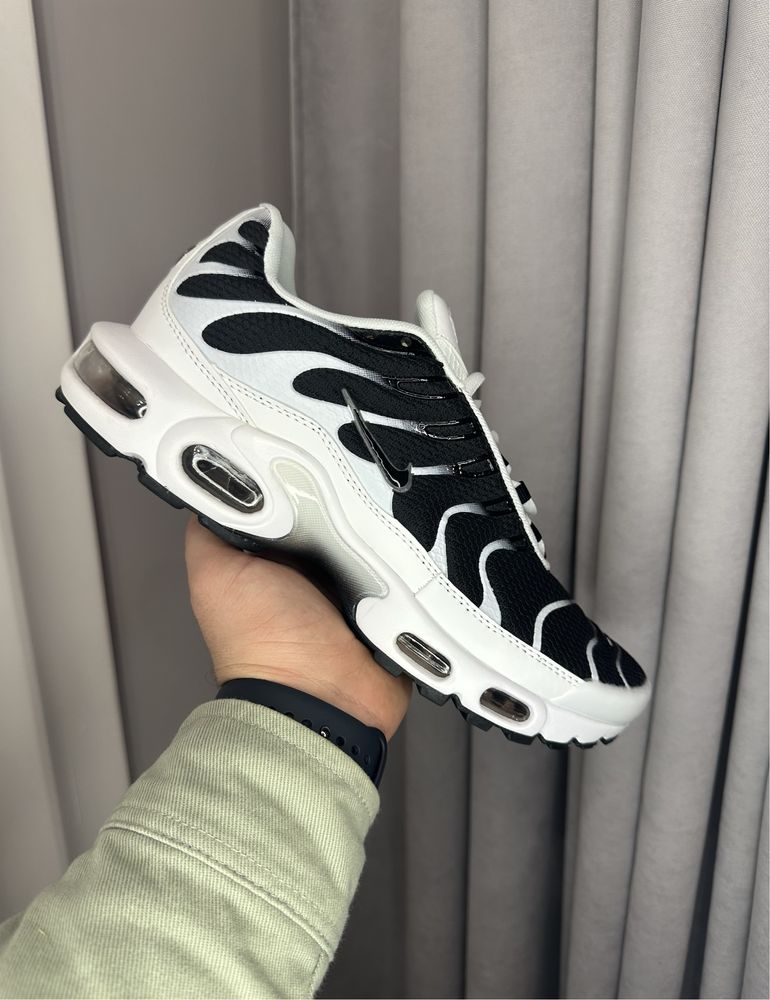 Кросівки Nike Air Max Plus TN  lack White 41-45