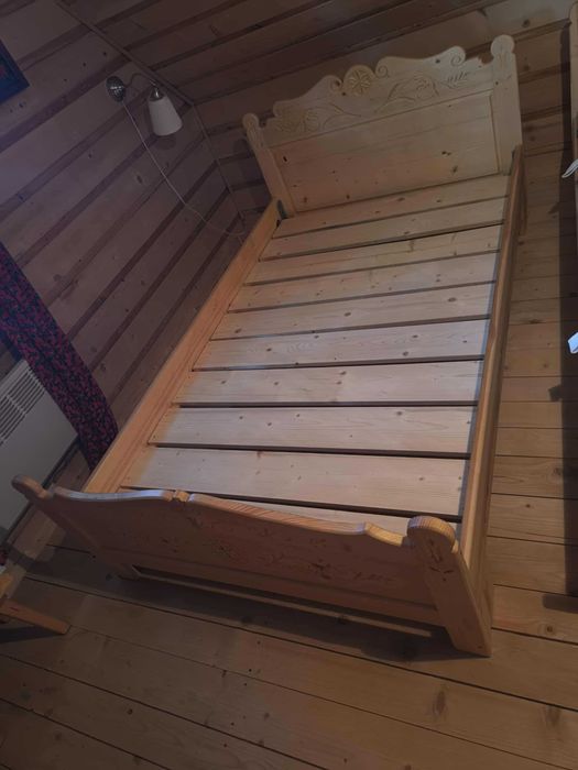 Łóżko w stylu góralskim