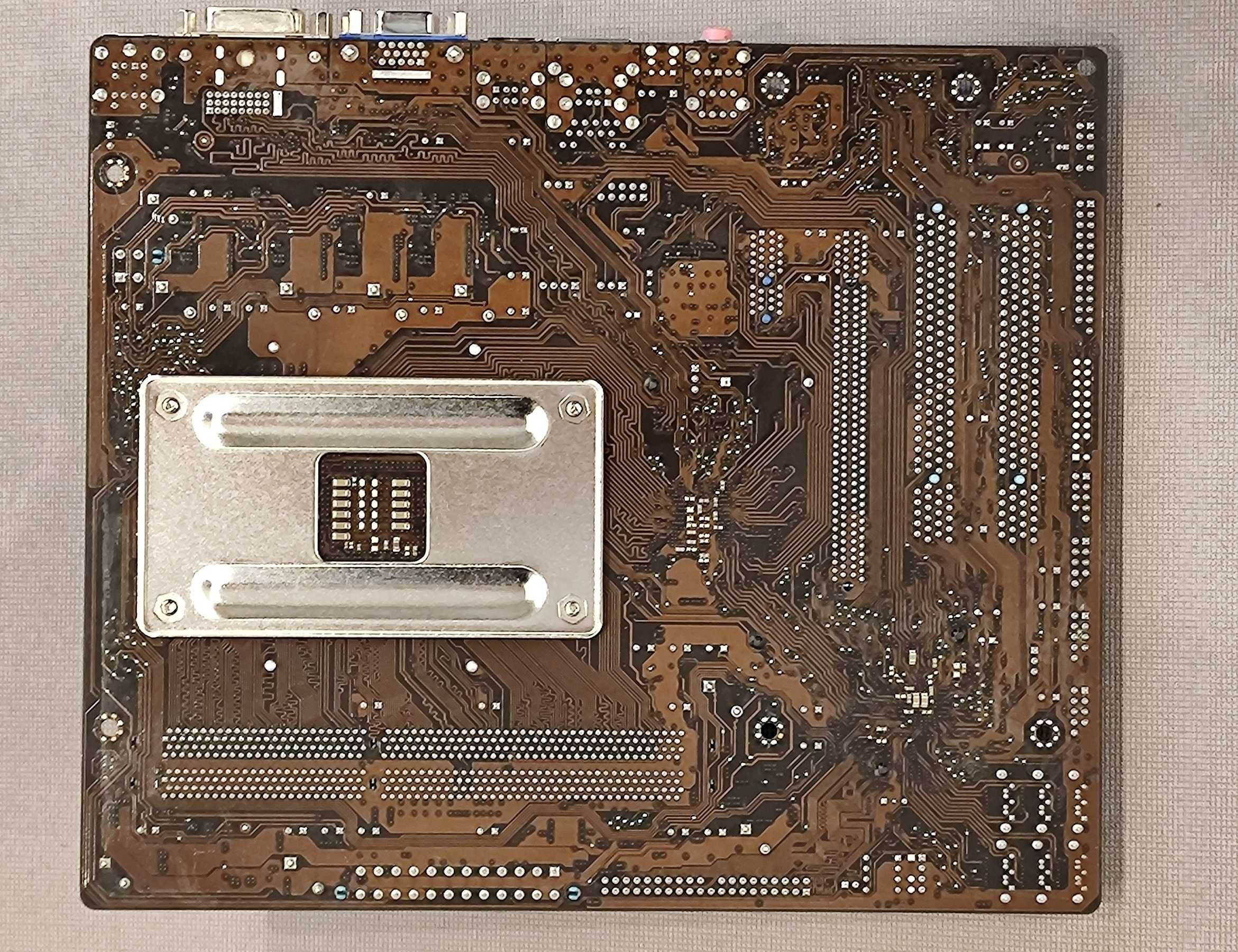 Материнская плата ASUS M4A78LT-M LE + AMD Phenom II X4 B45 + 2GB RAM