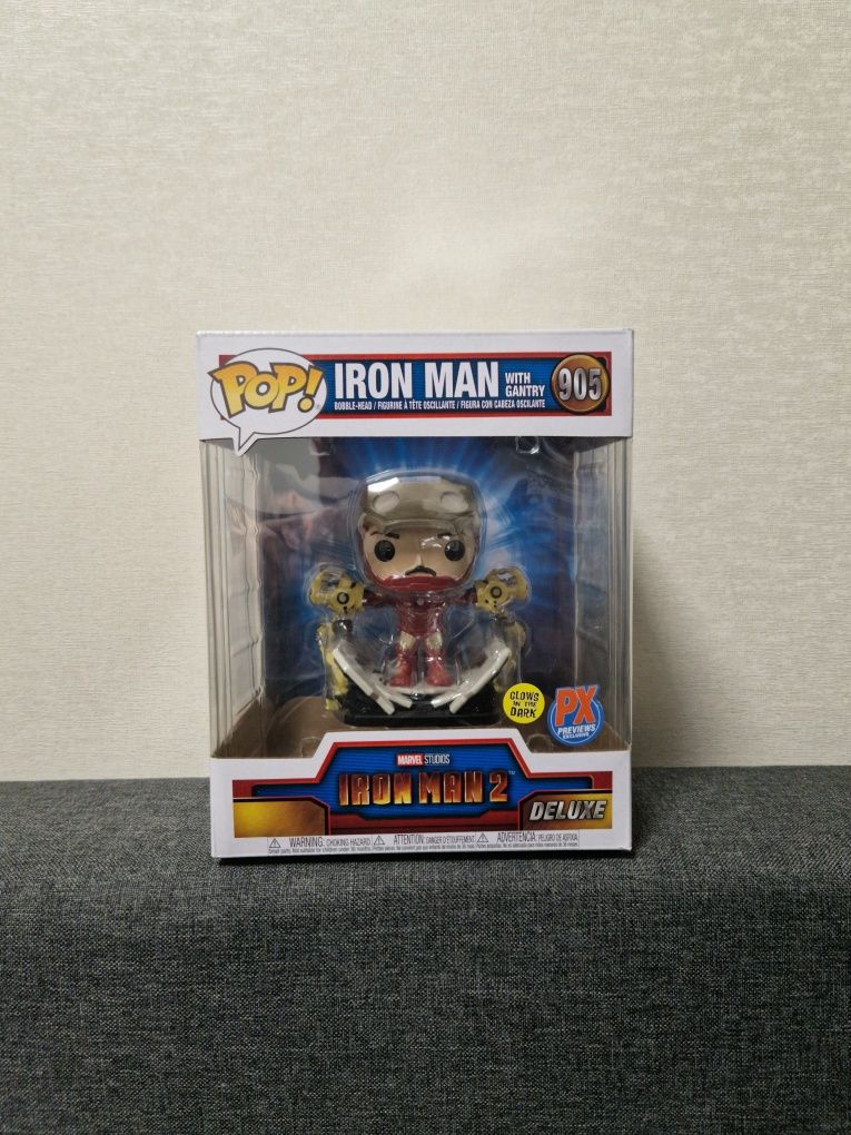Funko Pop! Marvel: Iron Man with Gantry #905 (PX Previews Exclusive)