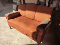 Sprzedam starą sofę kanapę
