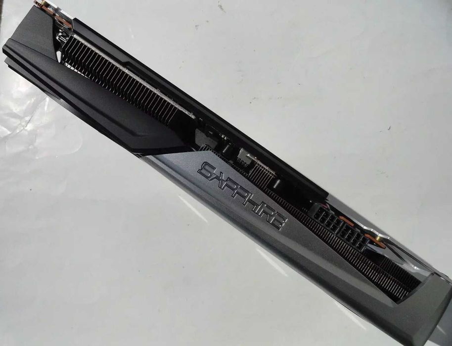 Radeon RX 5700 XT – Ідеальна для Ігор і Стрімінгу без Лагів