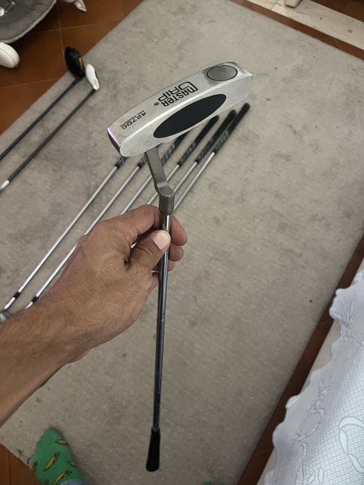 Vendo set de golf com saco titleist