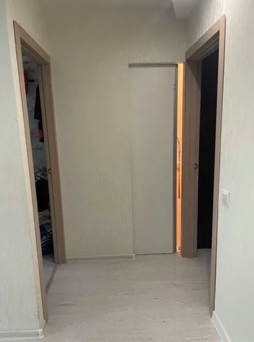 Продам 3 комнатную квартиру пр-т Гагарина, метро Спортивная S=65м2 VW