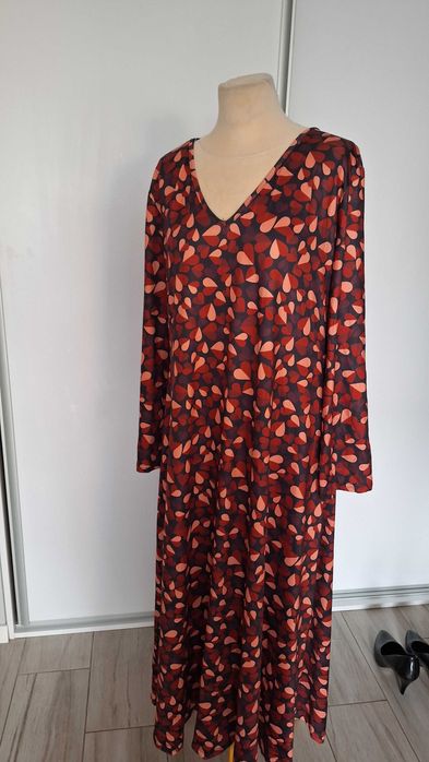 dluga sukienka w roz52/ nowa