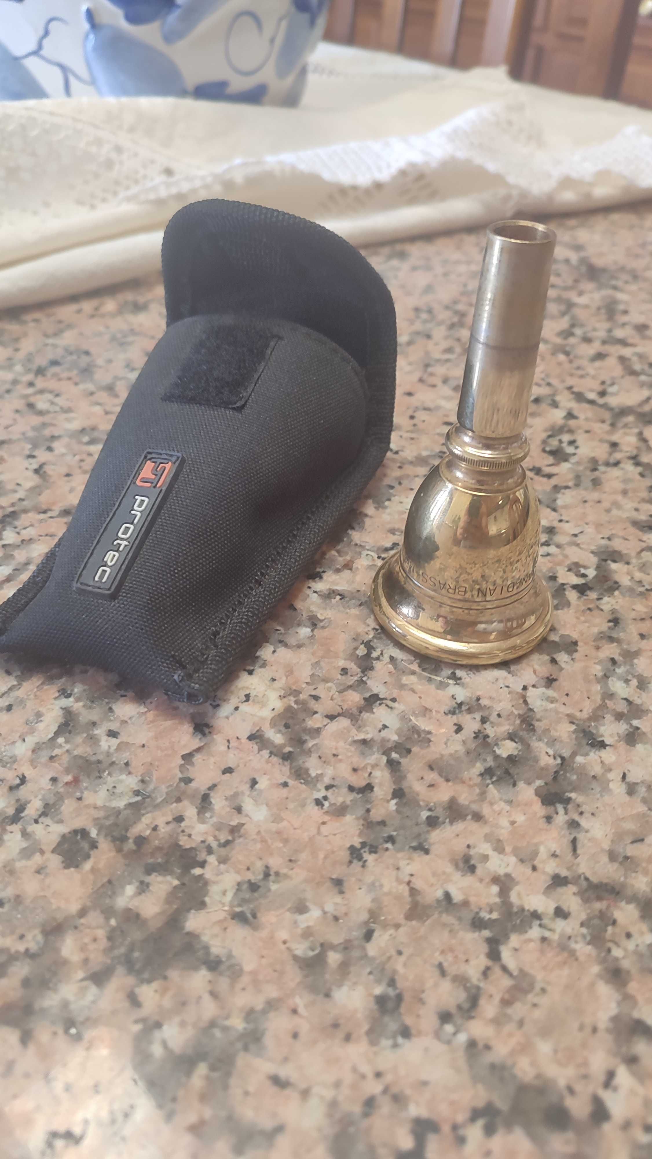 Vendo Bocal de tuba