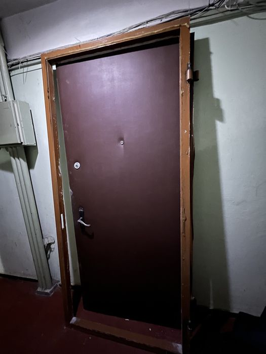 Продам вхідні двері