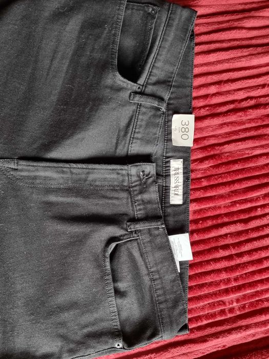 Męskie jeansy Trussardi. Nowe.  Rozmiar 38