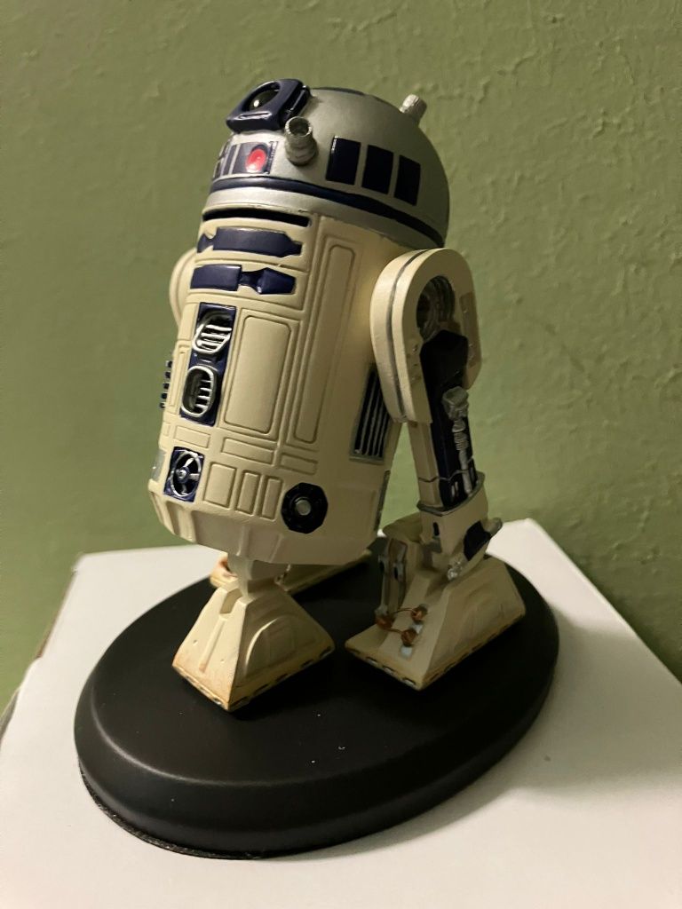 Figura Star Wars R2-D2 com 12 Cm