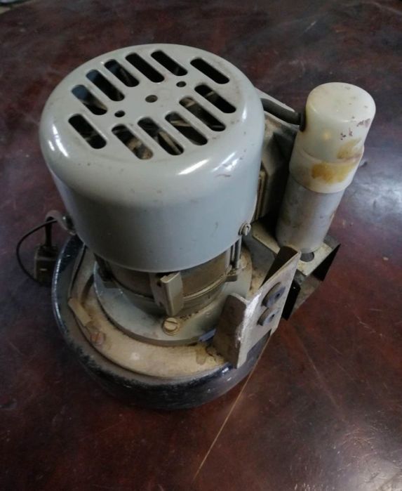 Silniki różne z wyciągiem