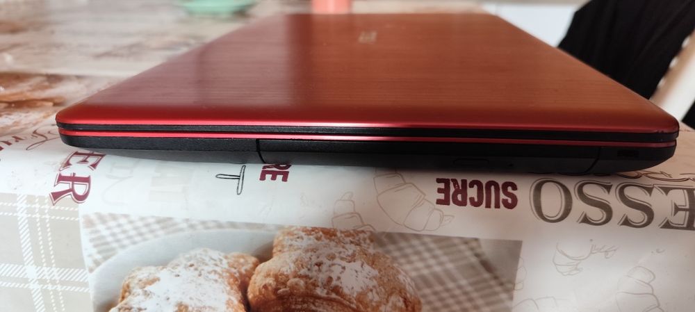 Laptop Asus F541u 8G RAM/500G SSD