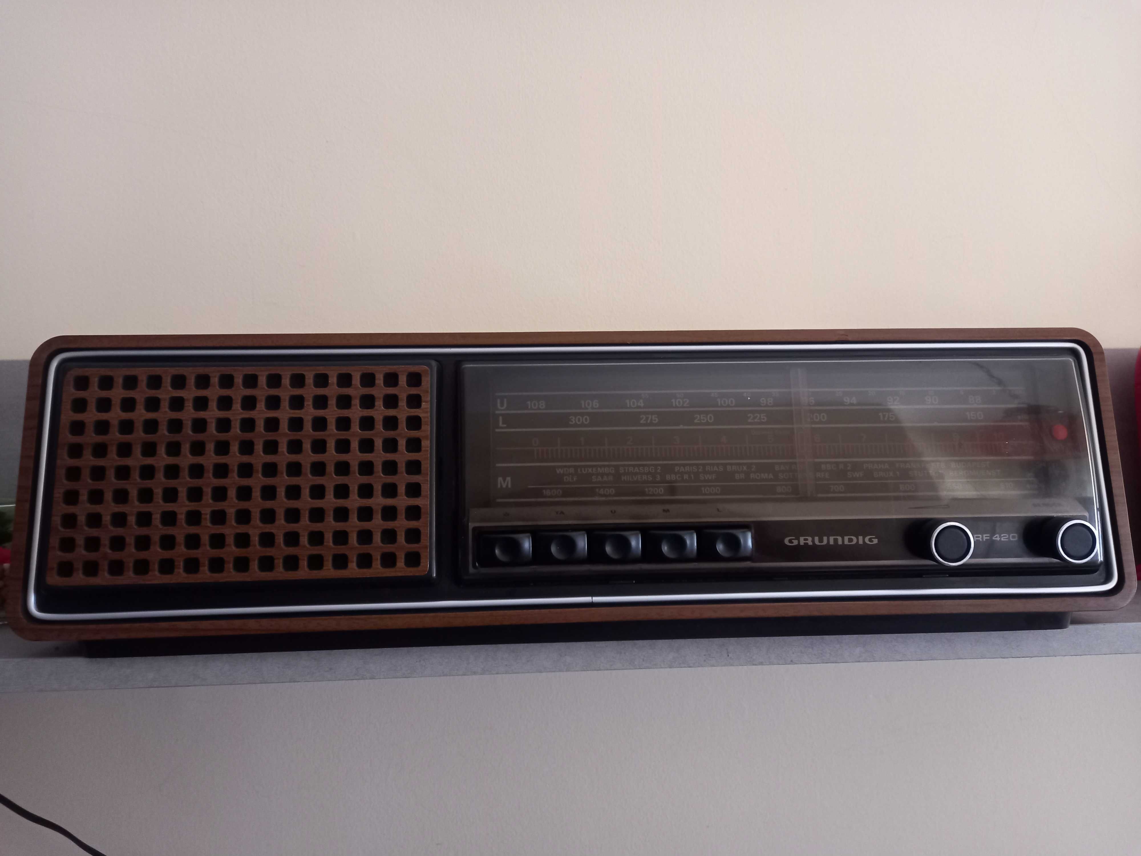 Radio Grundig vintage.