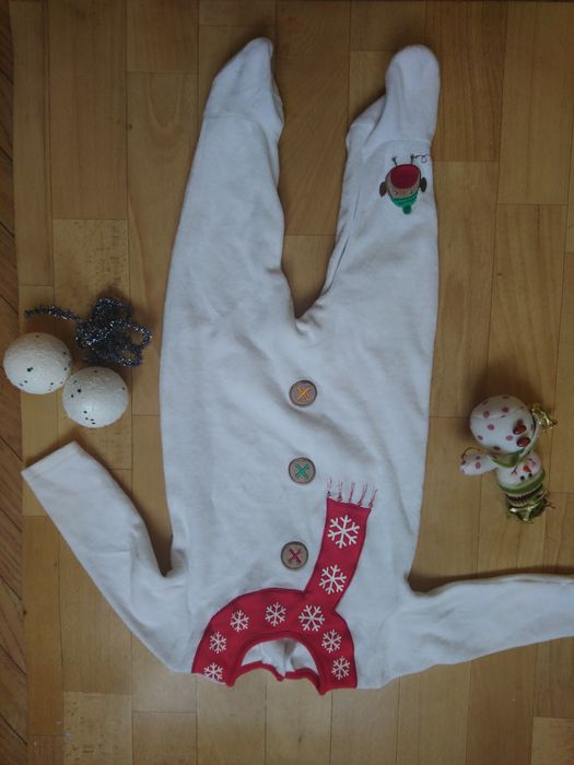 Новорічний чоловічок George на 6-9 місяців.