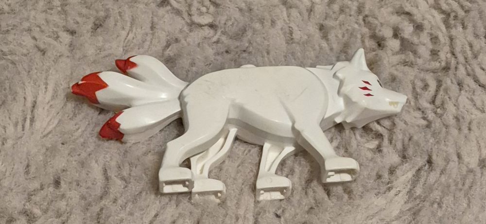 Figurka lego Ninjago wilk Akita oryginalna Figurka.