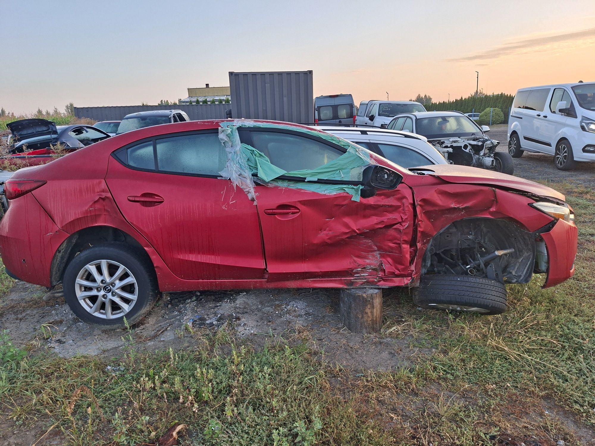 Mazda 3 sedan 2.0 benzyna automat zarejestrowana