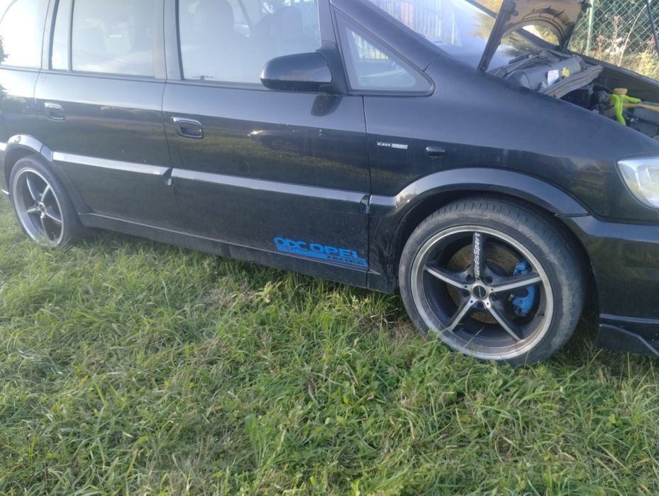 Opel Zafira A pakiet OPC komplet zderzak listwy